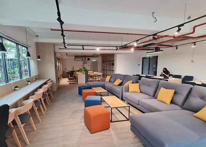 Horizon Suites Poolview Near Klia