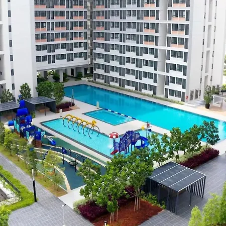 Horizon Suites Poolview Near Klia Sepang Exterior photo
