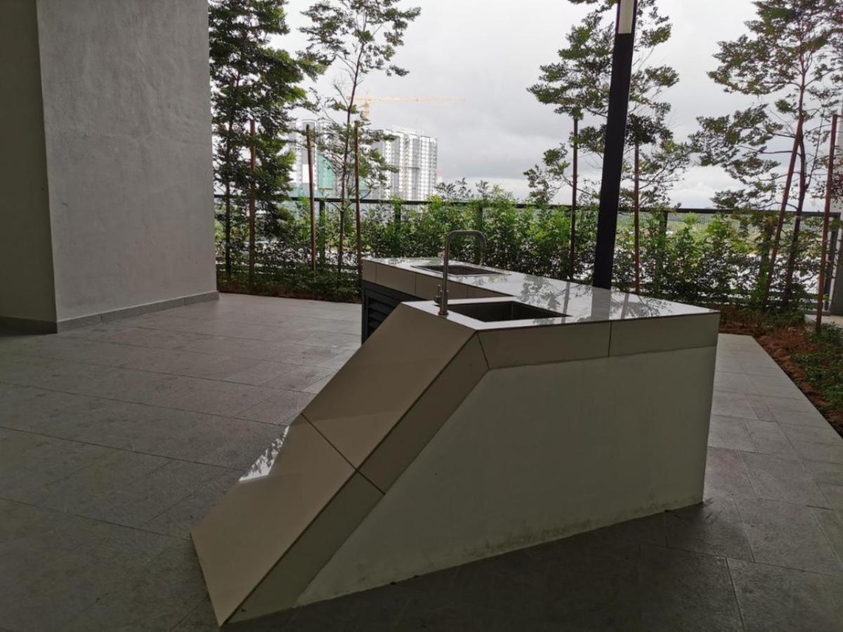 Apartment Horizon Poolview Near Klia